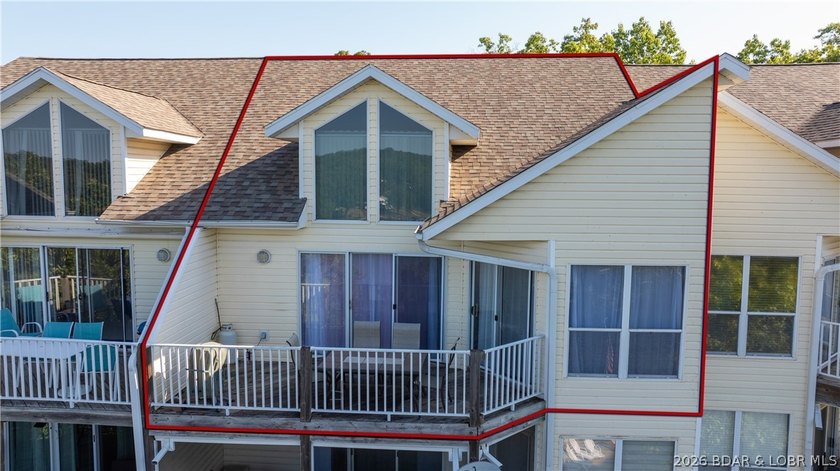 UPDATED &amp; MOVE-IN READY! Live the Lake Life You've Always - photo 34