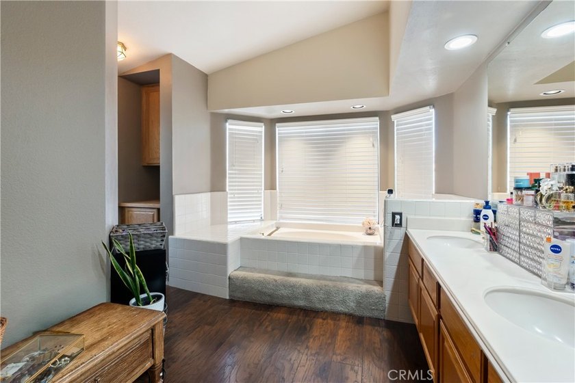 10689 Mohave Ct - photo 22