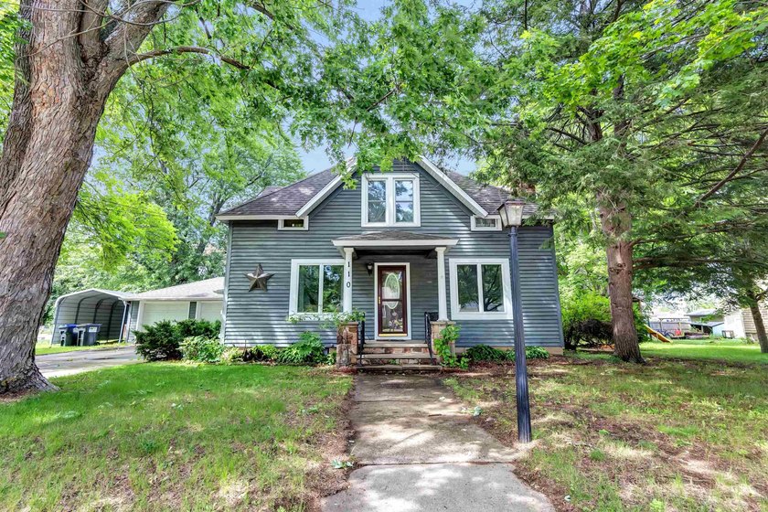 This charming 4-bedroom, 1-bath home is located in a quiet - photo 24