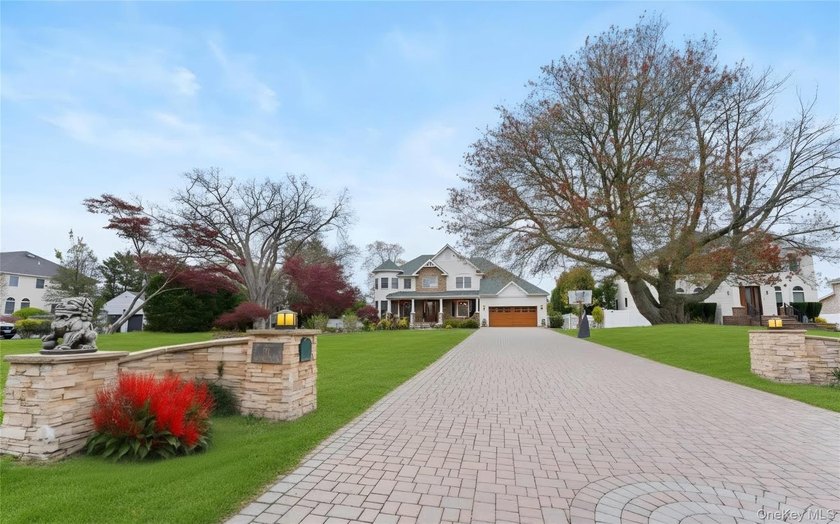 WATERFRONT Luxury Living in highly desired West Islip at an - photo 4