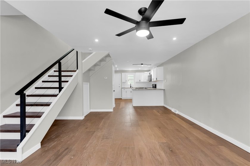 High-End, Move-In Ready Condo in a Highly Sought-After End Unit! - photo 5