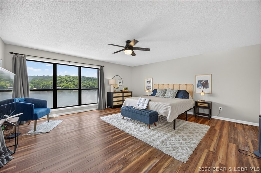 Experience the best of Lake of the Ozarks living in this - photo 38