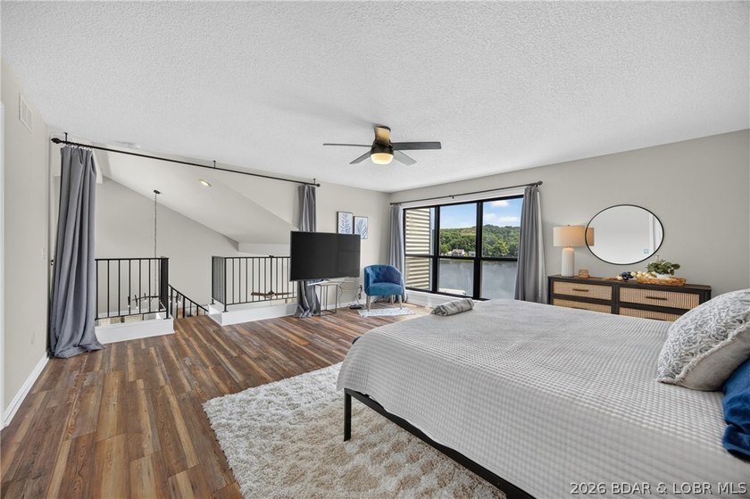 Experience the best of Lake of the Ozarks living in this - photo 39