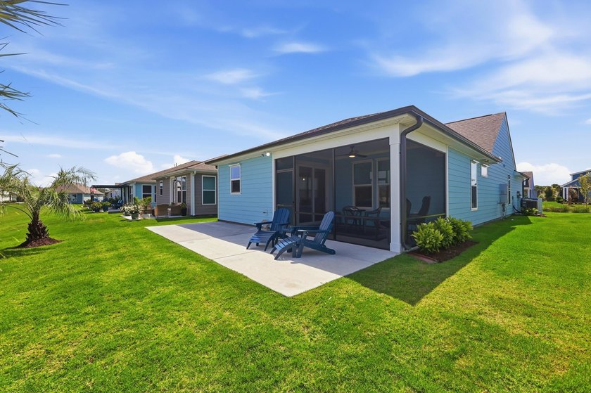Stunning Pond-View Home in Del Webb Welcome to this beautiful - photo 42