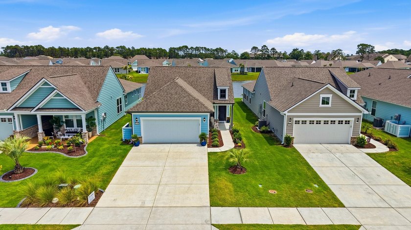 Stunning Pond-View Home in Del Webb Welcome to this beautiful - photo 49