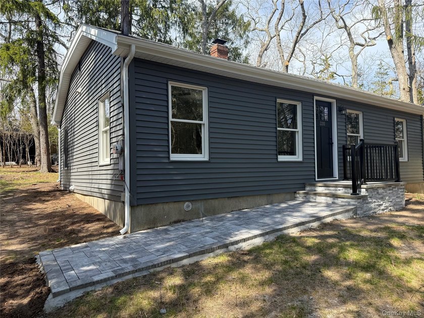Welcome to a completely reimagined home where craftsmanship - photo 2