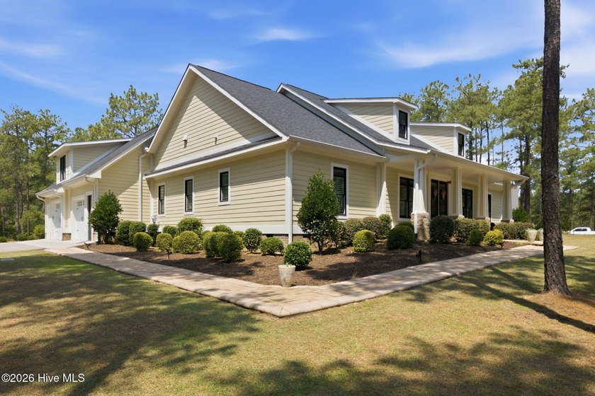 Built in 2019, this stunning Pinewild home blends modern design - photo 6