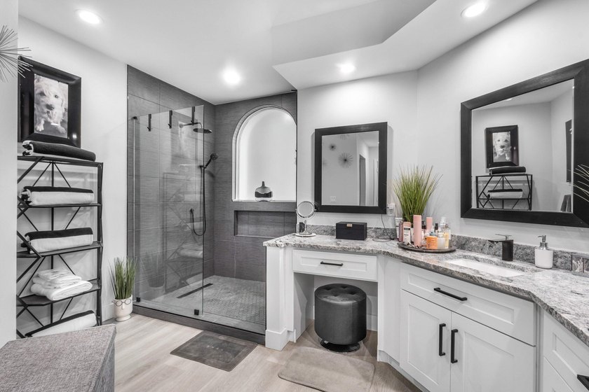 Experience luxury living in this beautifully renovated home - photo 17