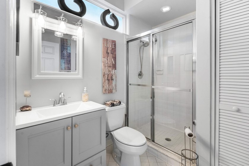 Experience luxury living in this beautifully renovated home - photo 28