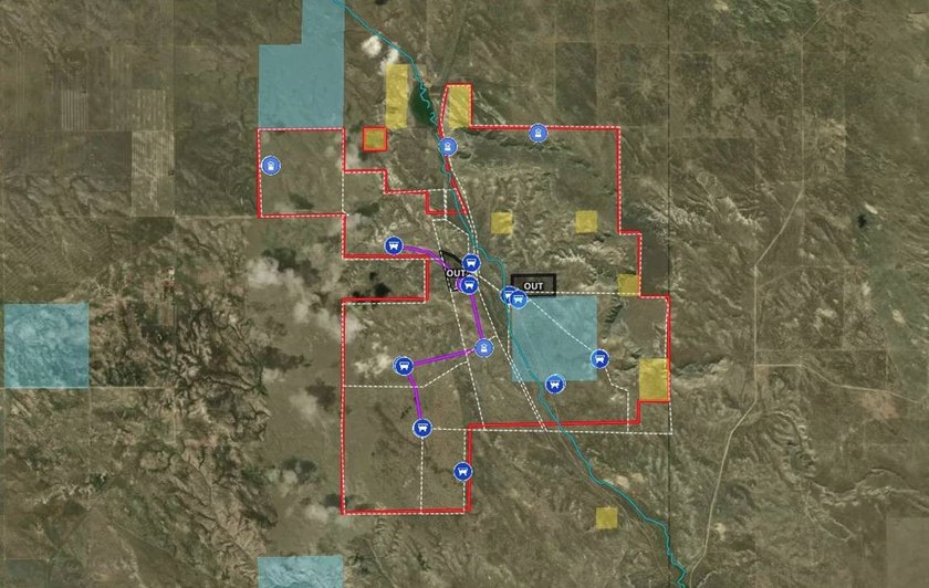 The Spoon Buttes Ranch is located approximately 18 miles north - photo 2