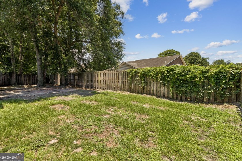 Located in popular neighborhood just minutes from Kings Bay - photo 30