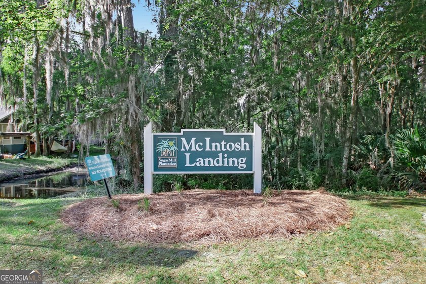 Located in popular neighborhood just minutes from Kings Bay - photo 34