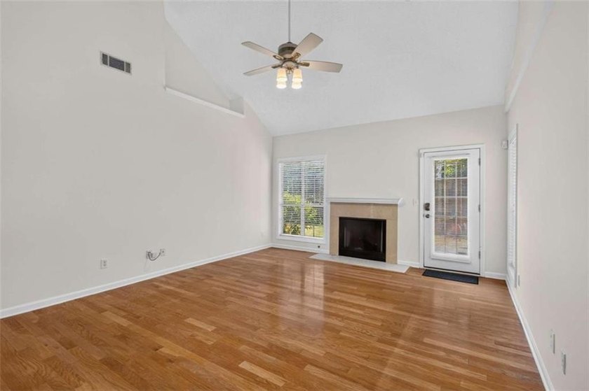 Move-In Ready Ranch in an Unbeatable Location! Welcome to this - photo 13