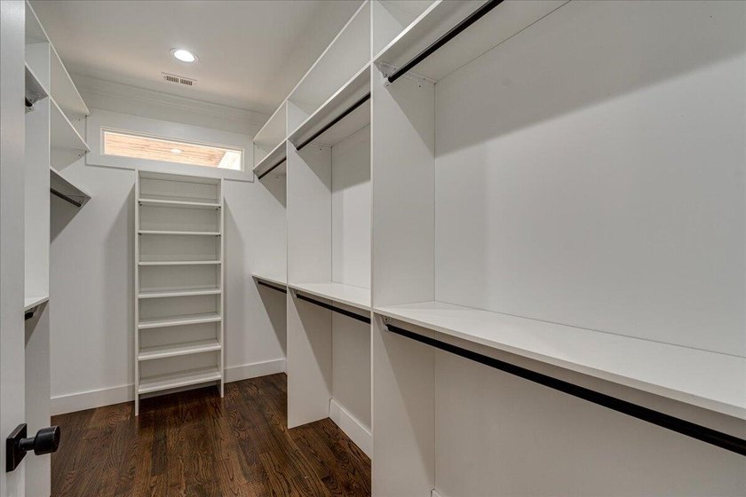 Modern Luxury Near Coolidge Park | Built 2023 Located less than - photo 29