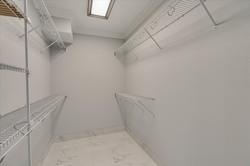 Modern Luxury Near Coolidge Park | Built 2023 Located less than - photo 50