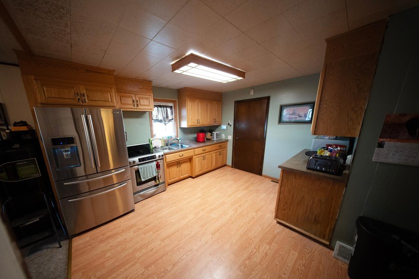 Cute opportunity for small-town living in Readstown! - photo 13
