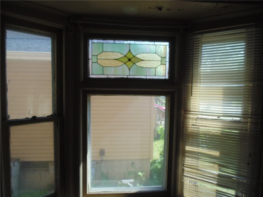 This 4 Bedroom, 2 Bath Colonial was built in 1890. It is being - photo 8