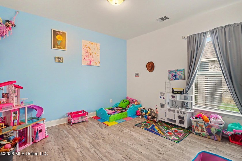 Pride of ownership shows in this move in ready home seller's - photo 11