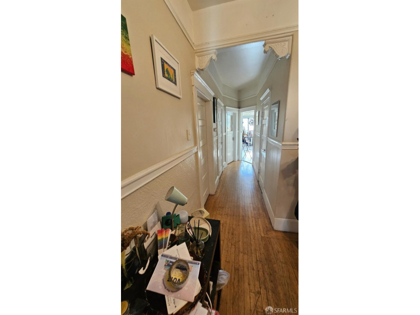 Located between Mission &amp; Valencia Sts. Duplex in the front and - photo 12