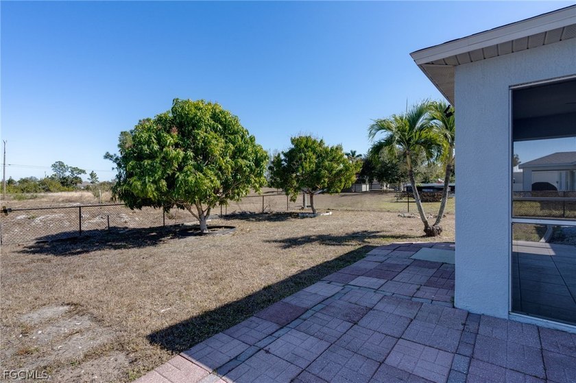 COME CHECK OUT THIS BEAUTIFULLY UPDATED home located in the - photo 15