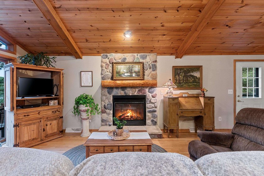 Townsend to this beautiful waterfront home on desirable Boot - photo 15