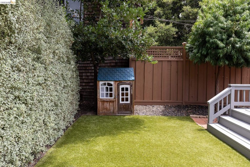 This exceptional property, featuring a thoughtfully updated - photo 39