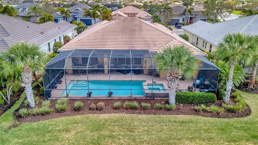 Luxury Waterfront Living in Tidewater Preserve--This gorgeous - photo 5