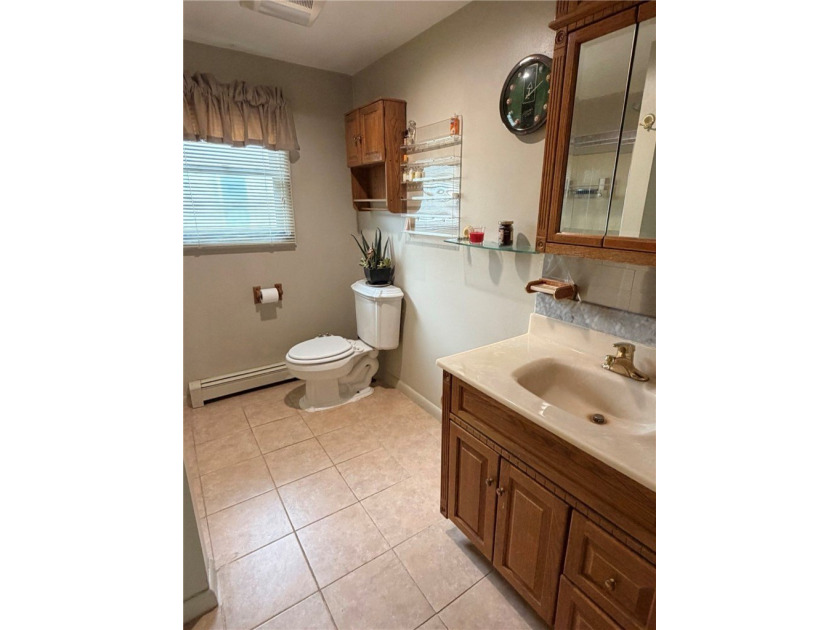 Welcome home! Rarely available, beautiful and cozy 2 bedroom - photo 10