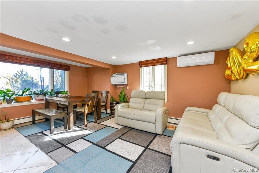 R3A Zoning with the potential to convert to a two-family !! - photo 2