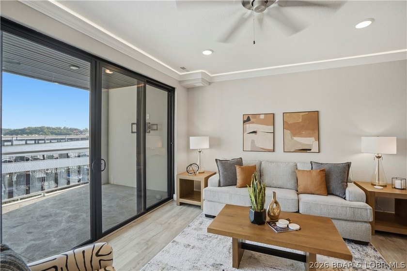 Welcome to effortless lake living in one of the Lake of the - photo 15