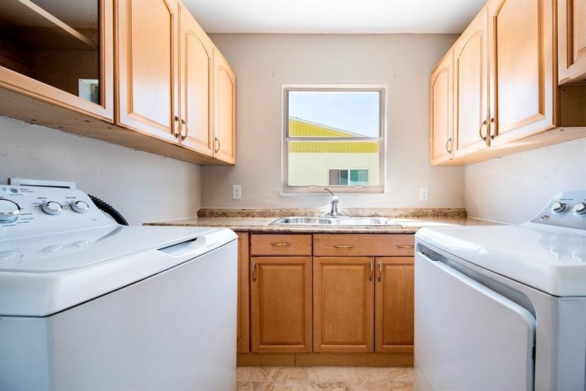 Appraised at 495K! Over 20k in recent upgrades. Stunning - photo 19