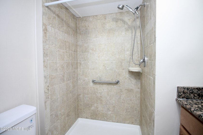 Don't miss out on this beautifully renovated home in Roberts - photo 24