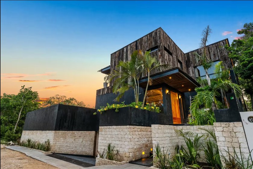 Luxe Jungle Sanctuary in Tulum

Nestled in the upscale Region 15 - photo 8