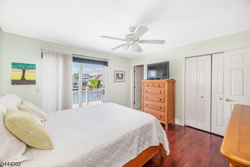 IDEAL STAYCATION PROPERTY. Beautiful 3 Bed 2 Bath ranch located - photo 12