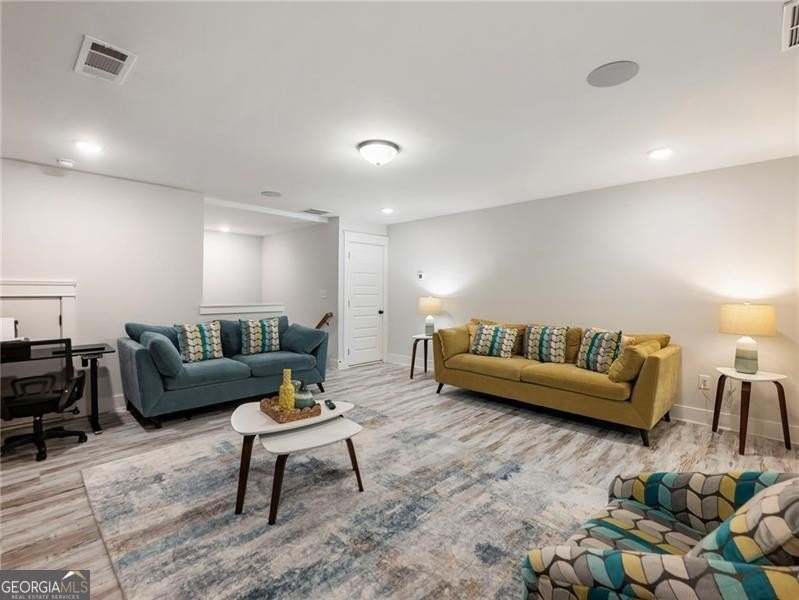 RANCH W/BONUS BEDROOM, FULL BATH, AND LIVIING/LOFT UPSTAIRS!! - photo 35