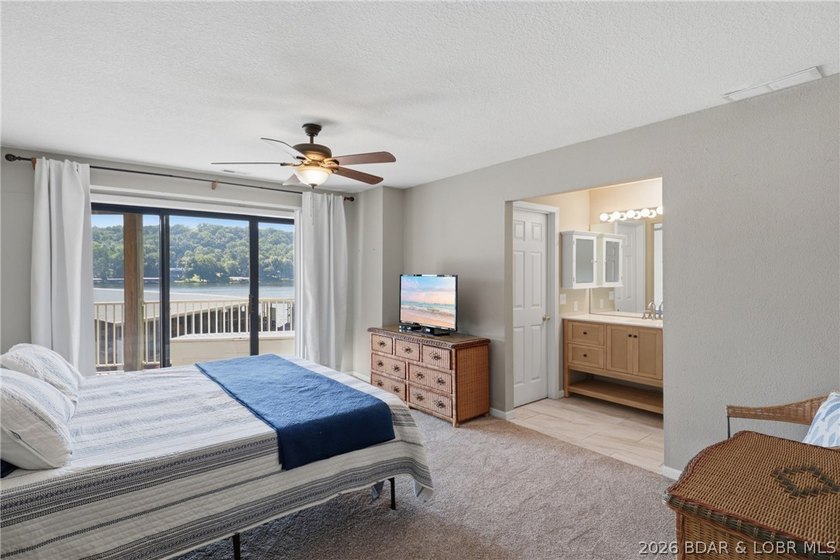 Welcome to your two-level lakefront retreat in the heart of the - photo 22