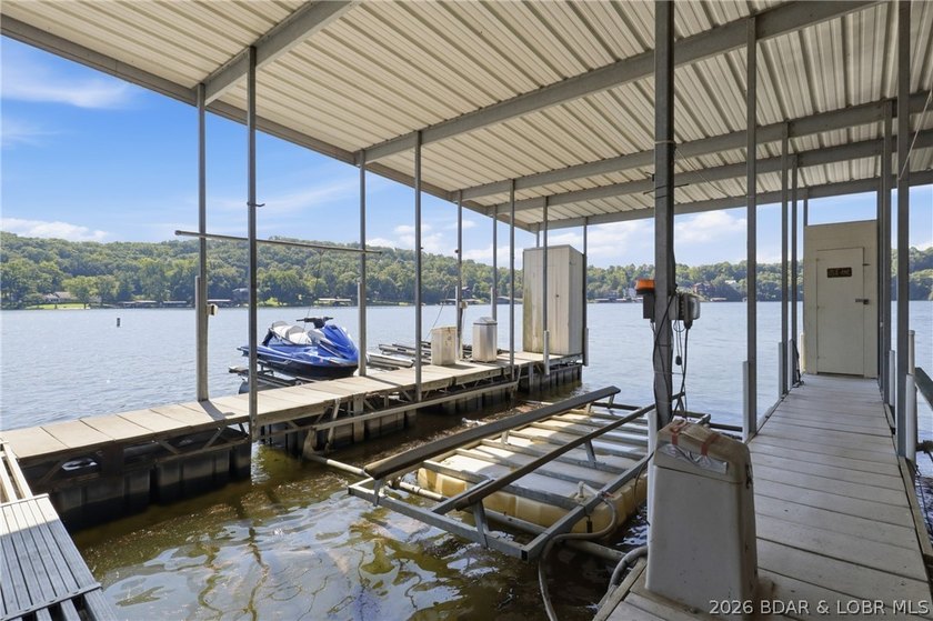 Welcome to your two-level lakefront retreat in the heart of the - photo 28