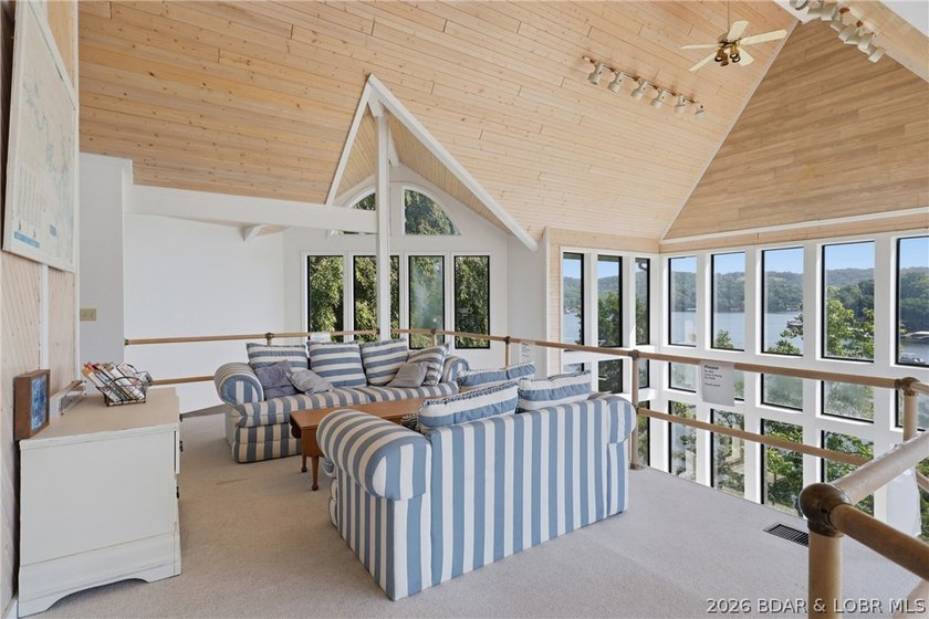 Welcome to your two-level lakefront retreat in the heart of the - photo 34