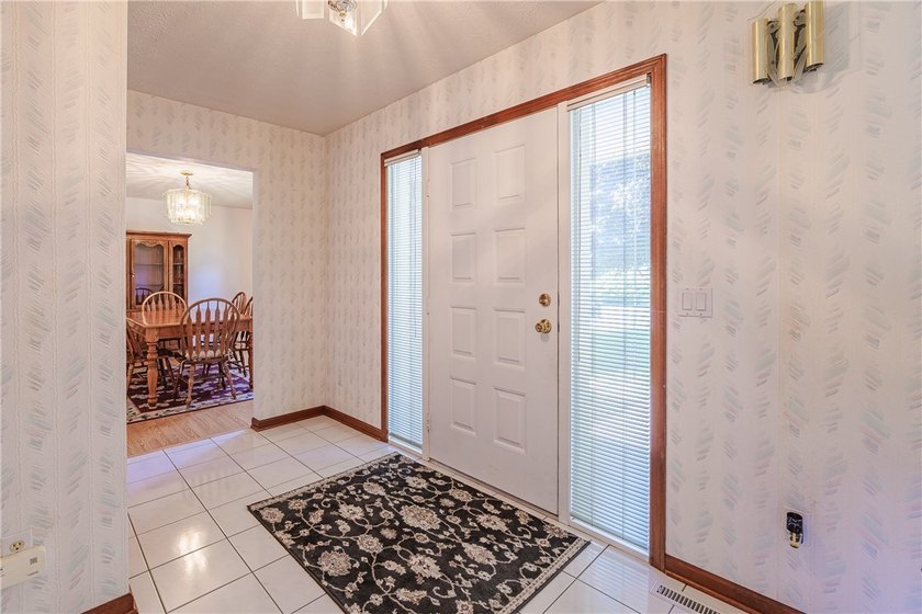 Welcome to this pristine colonial home located in Webster. There - photo 7