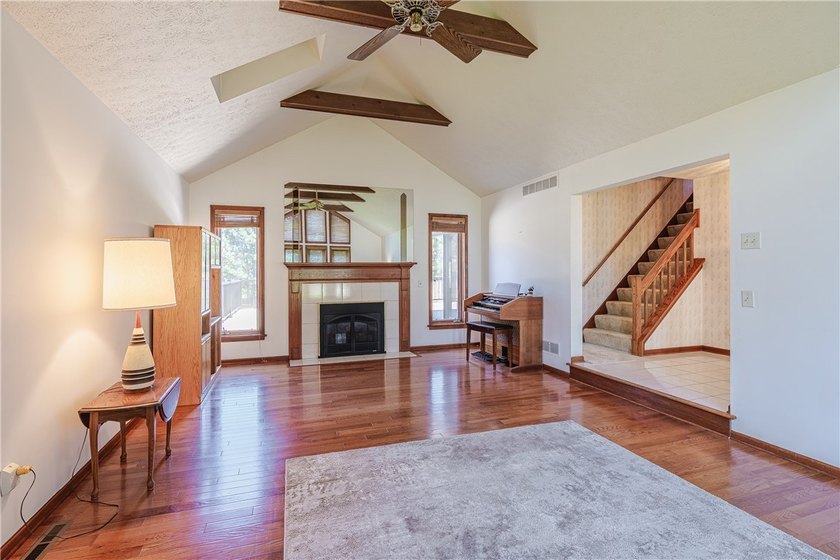 Welcome to this pristine colonial home located in Webster. There - photo 10