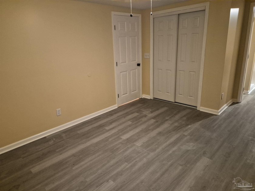 ****Investor dream or Savvy Homeowner that could possibly live - photo 22