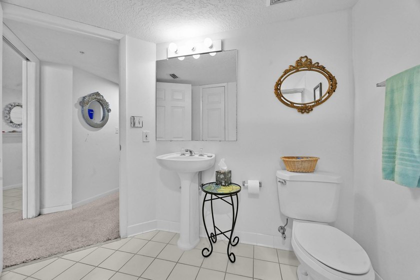 Luxury Oceanfront Living at Hibiscus By the Sea Experience the - photo 25