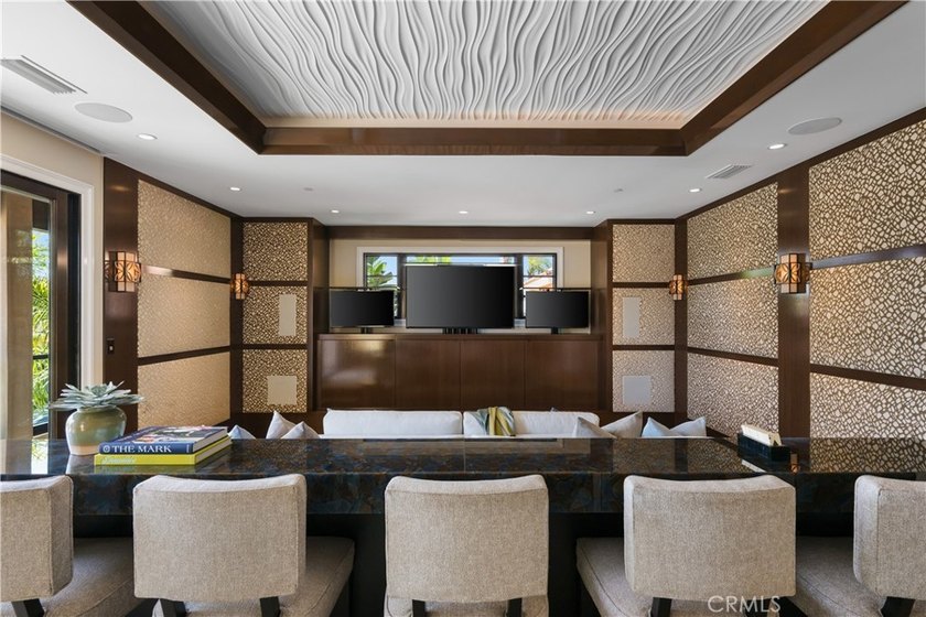 Situated upon the prestigious enclave of Gilbert Island within - photo 36