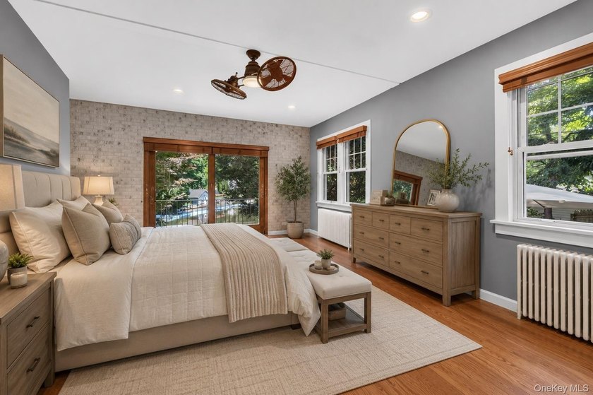 A rare waterfront gem! This beautifully reimagined 4-bedroom, 2 - photo 11