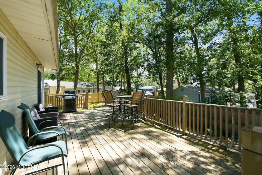 **RARE opportunity! This home is currently used as a 5-BEDROOM - photo 23