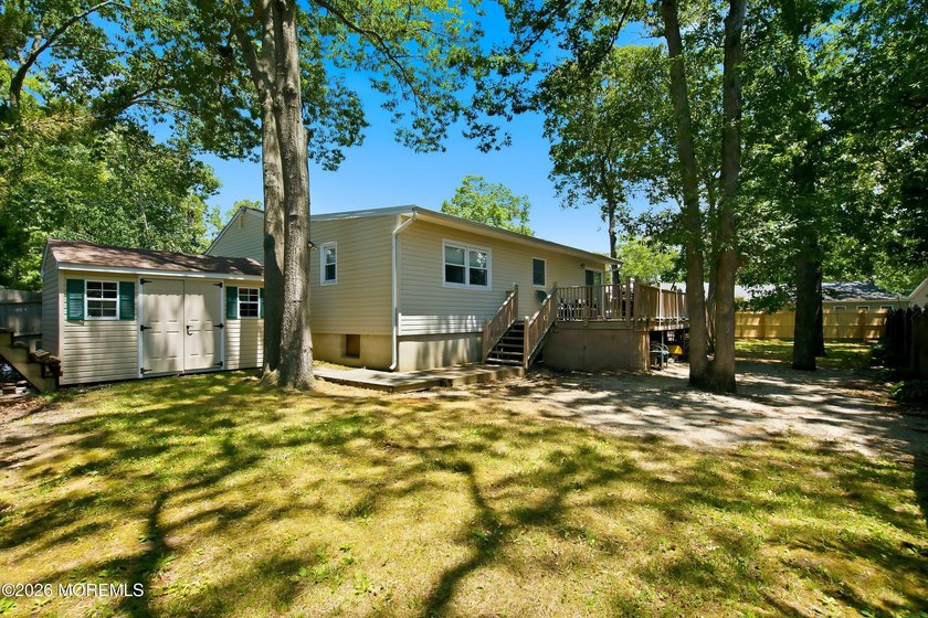 **RARE opportunity! This home is currently used as a 5-BEDROOM - photo 27
