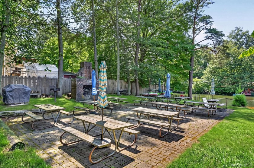 A rare waterfront gem! This beautifully reimagined 4-bedroom, 2 - photo 34