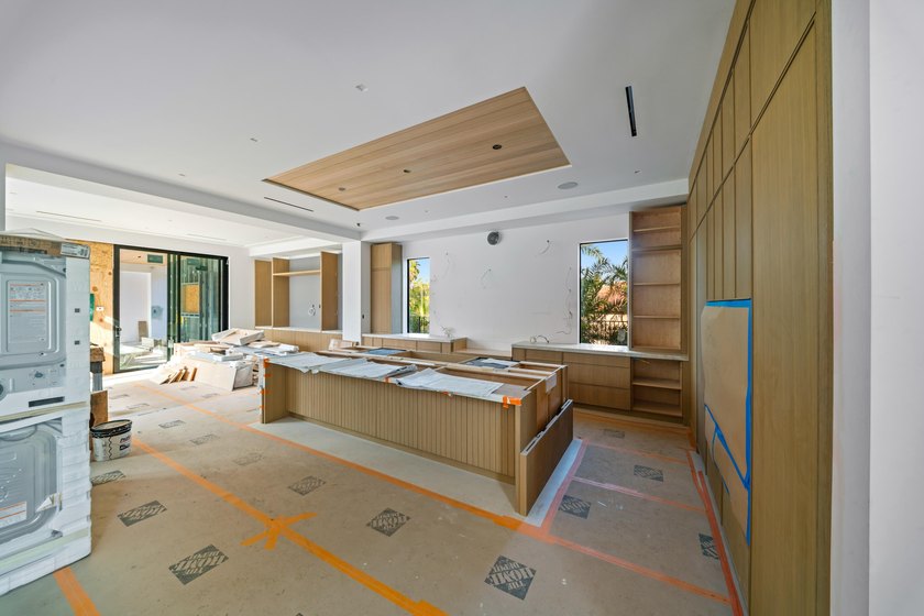 Discover the Pinnacle of Coastal Luxury with this Brand-New Home - photo 38