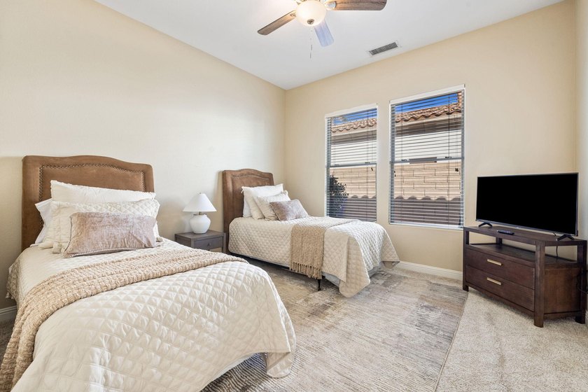 Welcome to Talante Retreat, a fully furnished luxury home - photo 38