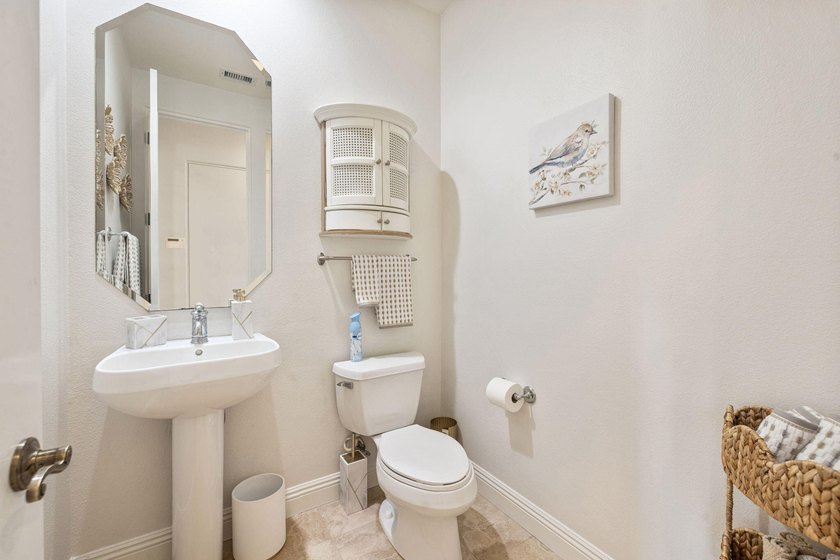 Welcome to Talante Retreat, a fully furnished luxury home - photo 48